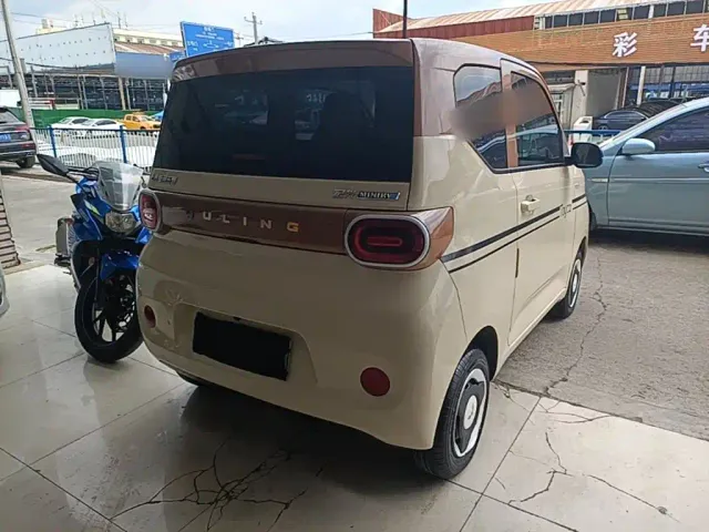 Wuling Hongguang Mini EV — Фото автомобиля 6