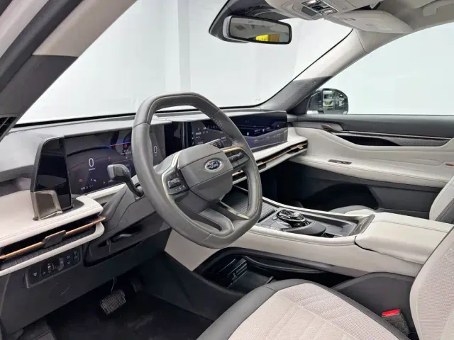 Ford Edge — Фото автомобиля 14