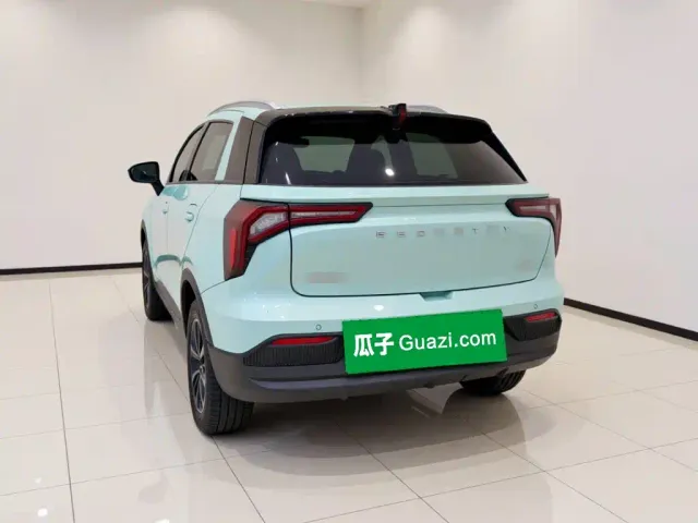 Geely Geometry Geely Geometry E Firefly 2022 401KM Delicate Tiger 4-seater — Фото автомобиля 4