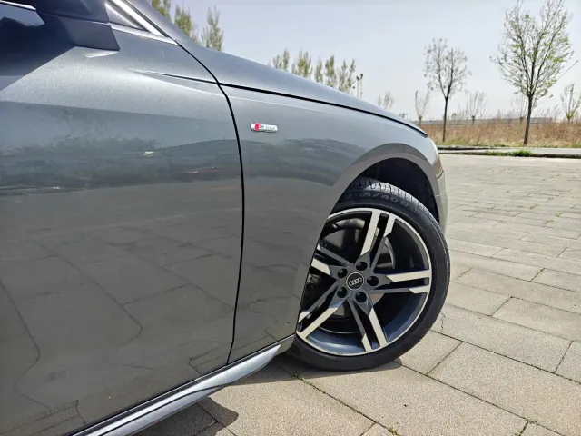 Audi A4L — Фото автомобиля 29