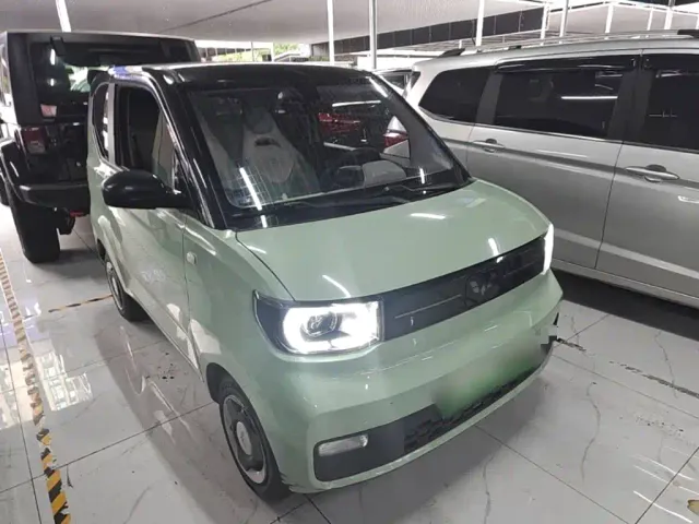 Wuling Hongguang Mini EV — Фото автомобиля 3