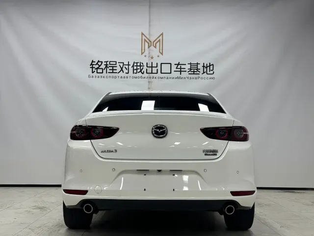 Mazda Axela — Фото автомобиля 5