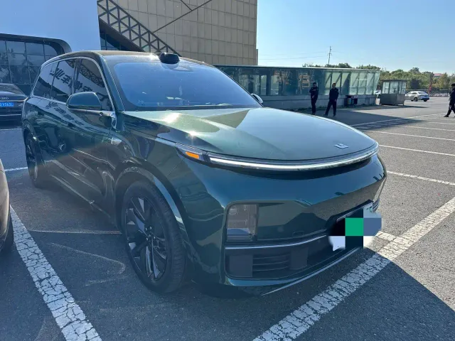 Фотография автомобиля — Li Auto L9