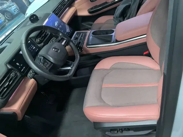 Nio EC6 — Фото автомобиля 14