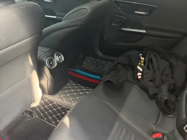 Mercedes-Benz C-Class — Фото автомобиля 5