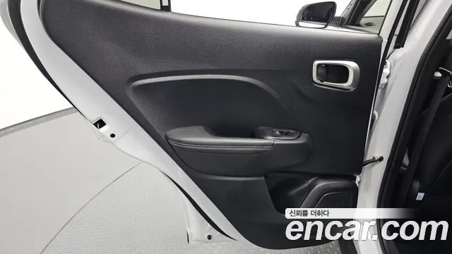 Hyundai Venue Venue 1.6 Premium — Фото автомобиля 25