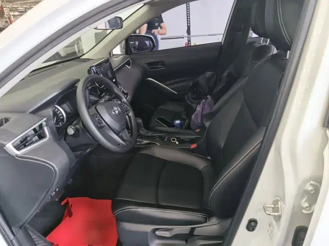 Toyota Corolla Cross — Фото автомобиля 14