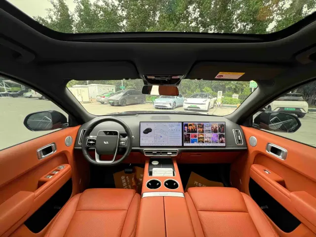 Li Auto Li Xiang L9 2022 Max — Фото автомобиля 9