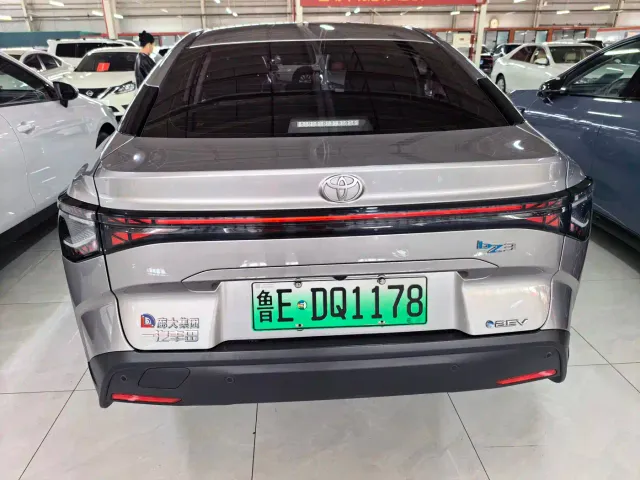 Toyota bZ3 — Фото автомобиля 6