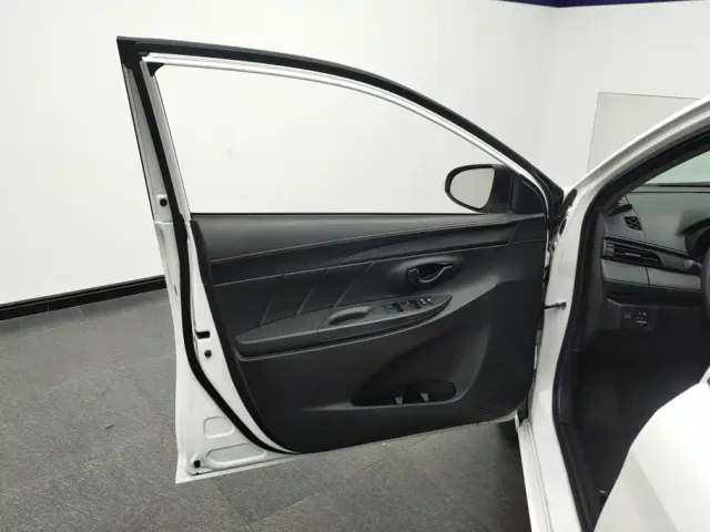Toyota Vios — Фото автомобиля 7
