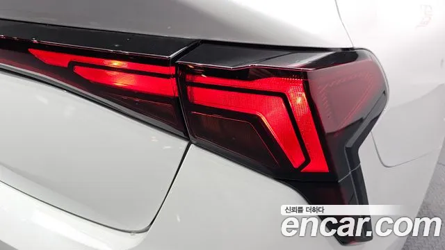 Kia K5 Новый K5 3 поколение 2.0 LPi(Для проката) — Фото автомобиля 23