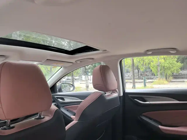 Changan Eado — Фото автомобиля 7