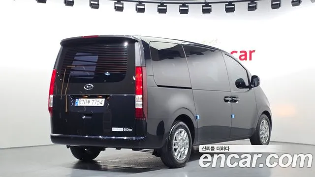 Hyundai Staria Staria Карго 5 мест — Фото автомобиля 2