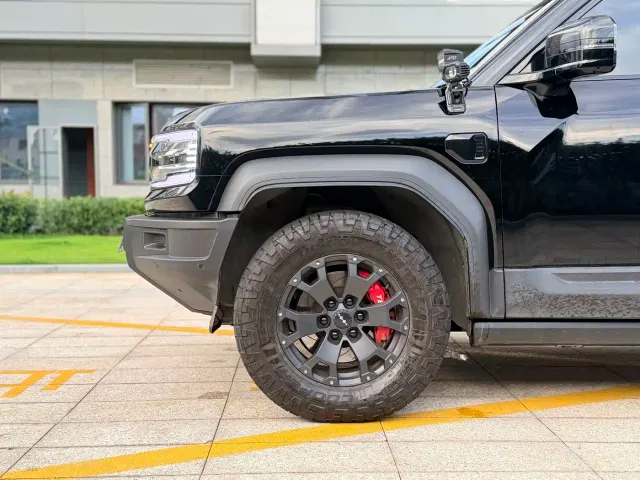 BYD FangChengBao Leopard 5 — Фото автомобиля 7