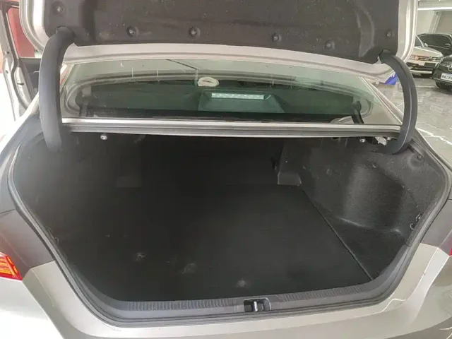 Toyota Camry — Фото автомобиля 18
