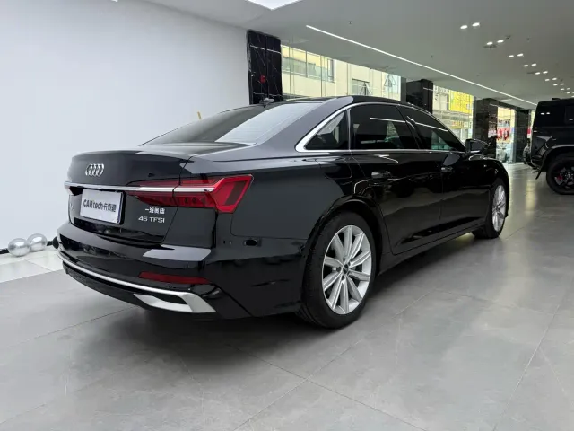 Audi A6L — Фото автомобиля 2
