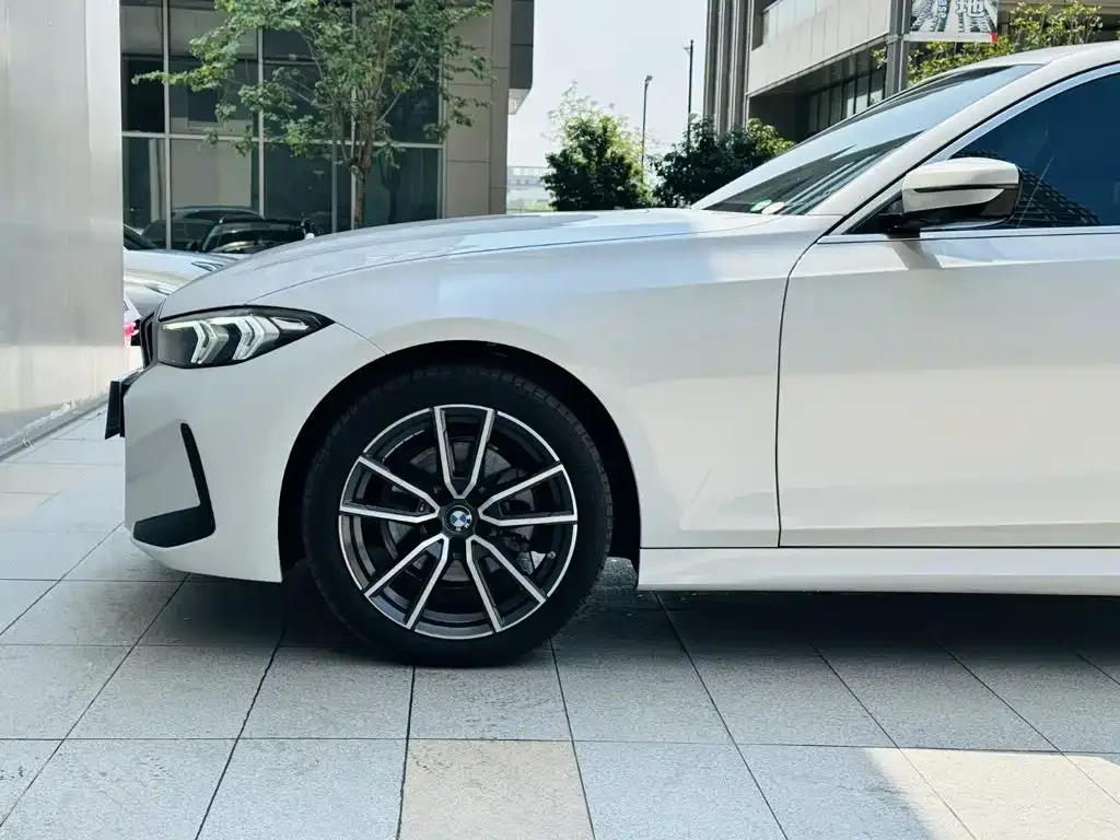 BMW BMW 3 Series 2024 320Li M Sport Package — Фото автомобиля 21