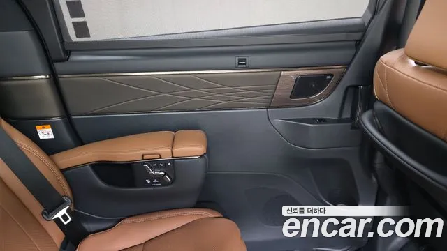 Toyota Alphard Generation 4 — Фото автомобиля 24