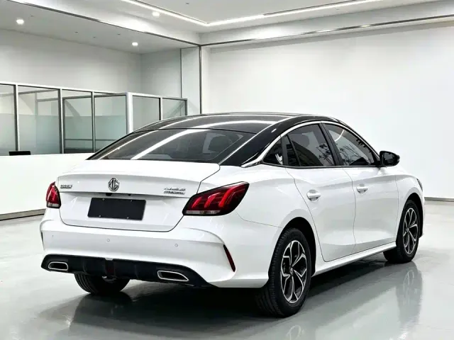 MG 5 — Фото автомобиля 7