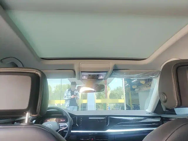 Volkswagen Passat — Фото автомобиля 17