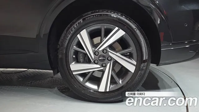 Genesis GV70 2.5T Бензин AWD — Фото автомобиля 16