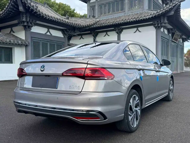 Volkswagen Bora — Фото автомобиля 6