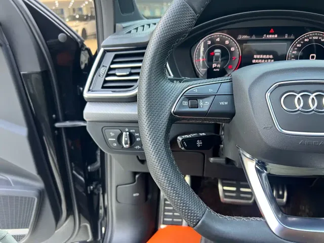Audi Audi Q5L 2024 Model 45 TFSI Luxury Dynamic — Фото автомобиля 12
