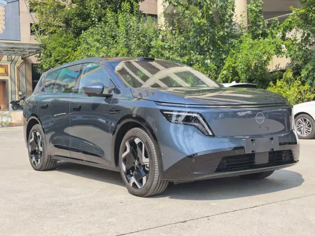 Nissan NX8 — Фото автомобиля 3