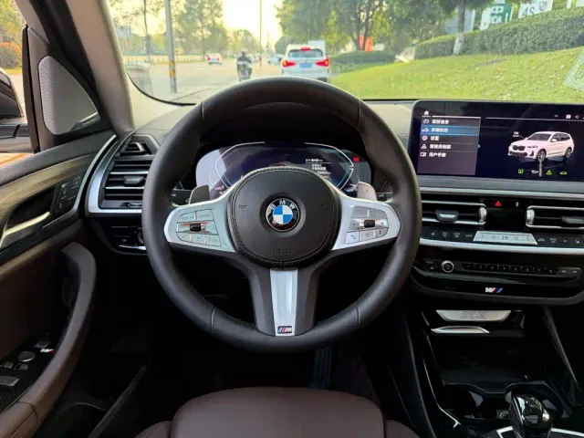 BMW X3 — Фото автомобиля 14