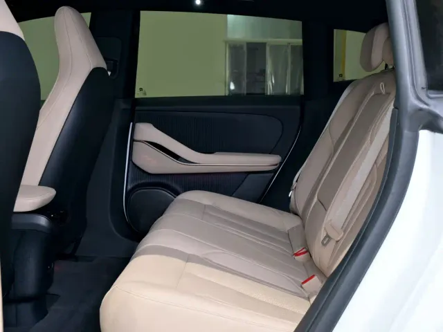 Nio ET5 Touring — Фото автомобиля 11