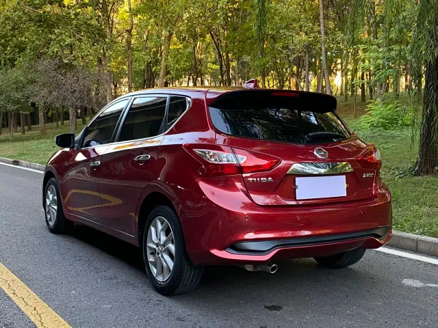 Nissan Tiida — Фото автомобиля 16