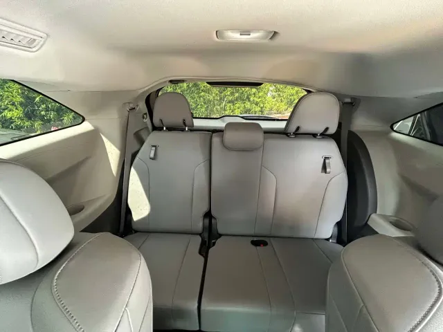 Toyota Granvia — Фото автомобиля 7