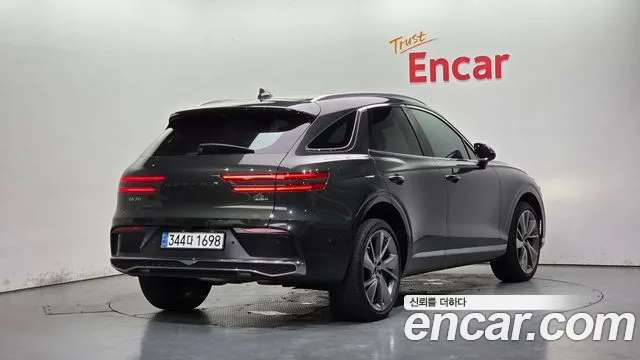 Genesis GV70 2.5T Бензин AWD — Фото автомобиля 2