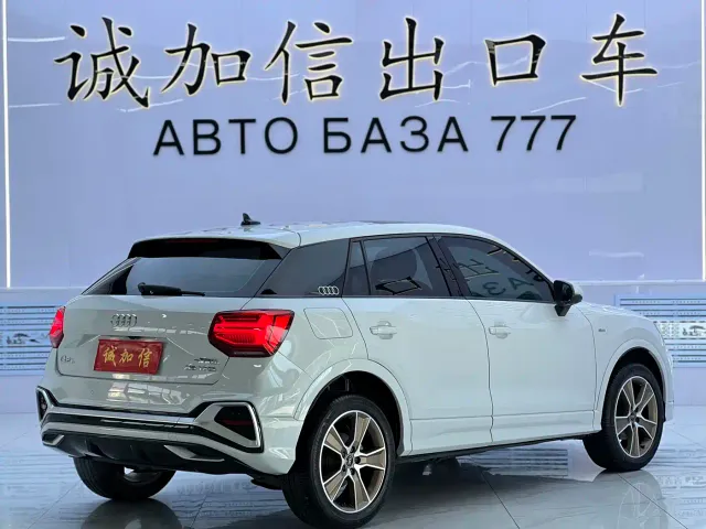 Audi Q2L — Фото автомобиля 4