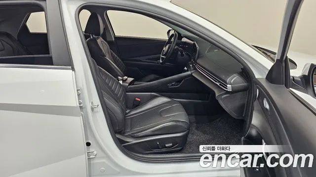 Hyundai Avante — Фото автомобиля 16