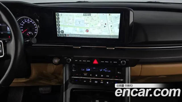 Kia Carnival Generation 4 — Фото автомобиля 14