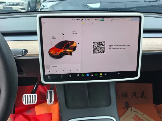 Tesla Model Y — Фото автомобиля 14