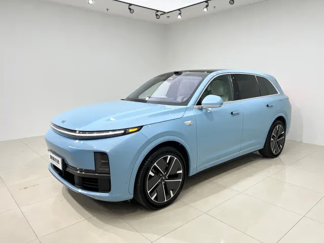 Фотография автомобиля — Li Auto L7
