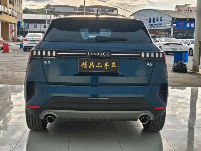 Lynk & Co 06 — Фото автомобиля 11
