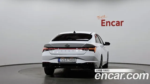 Hyundai Avante CN7 — Фото автомобиля 4
