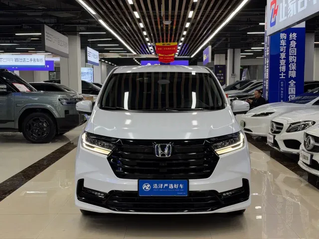 Honda Odyssey — Фото автомобиля 2