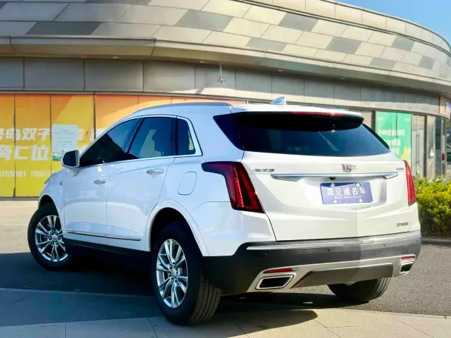 Cadillac XT5 — Фото автомобиля 4