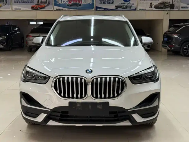 BMW X1 — Фото автомобиля 2