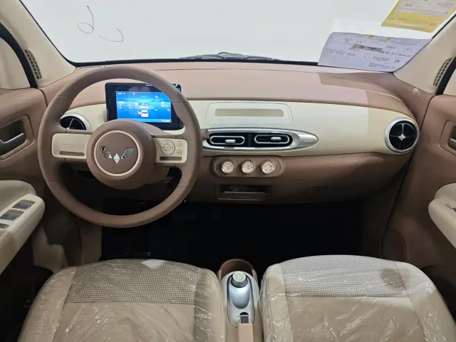 Wuling Hongguang Mini EV — Фото автомобиля 6