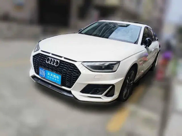 Фотография автомобиля — Audi A4L