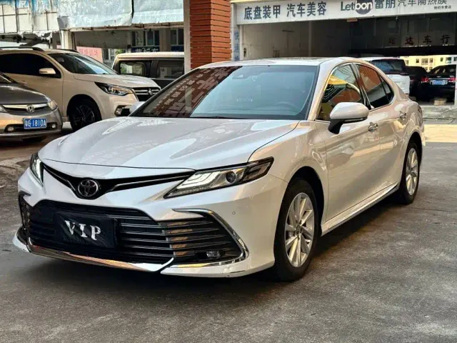 Фотография автомобиля — Toyota Camry