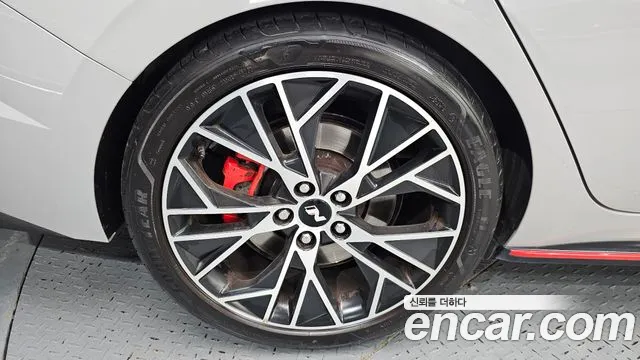Hyundai AVANTE — Фото автомобиля 5