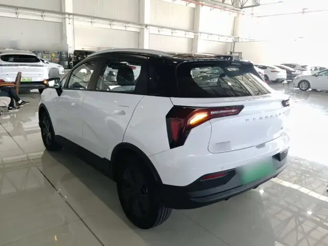 Geely Geometry E Firefly — Фото автомобиля 4