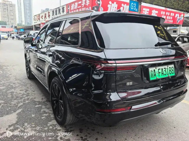 Li Auto ONE — Фото автомобиля 7