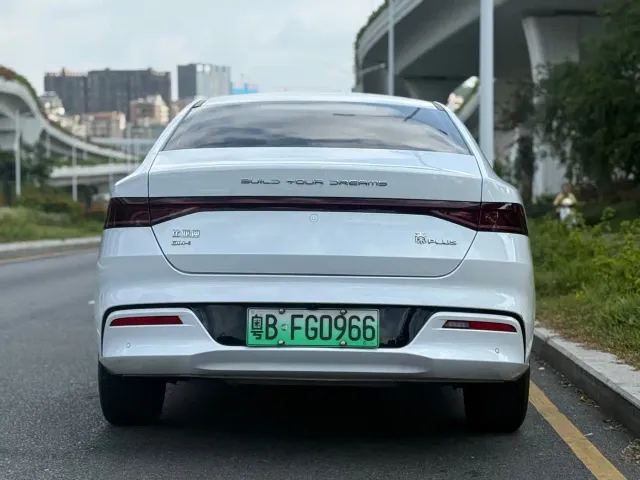 BYD Qin PLUS — Фото автомобиля 5